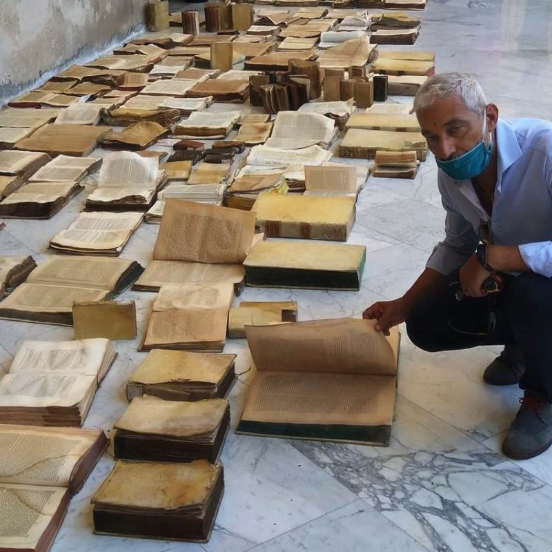 La Biblioteca ferita: a rischio macero diverse centinaia di volumi antichi