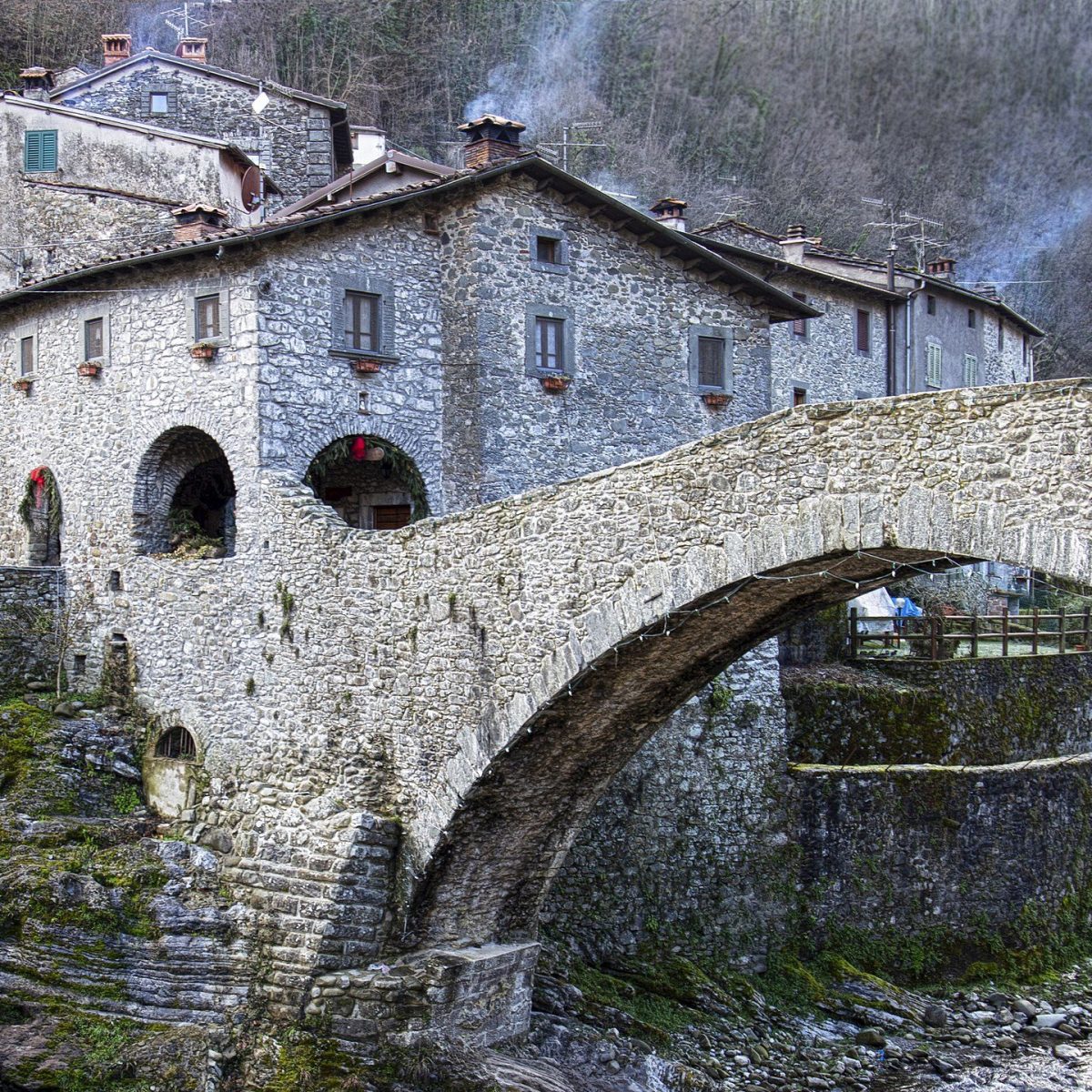 Si scrive “Contro i borghi”, si legge “Per i Paesi”